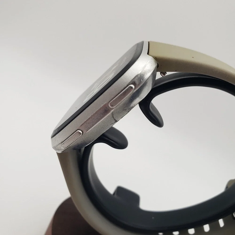 Fitbit Versa Smartwatch Large Gray FB504 Fitness Tracker Heart Rate Sleep